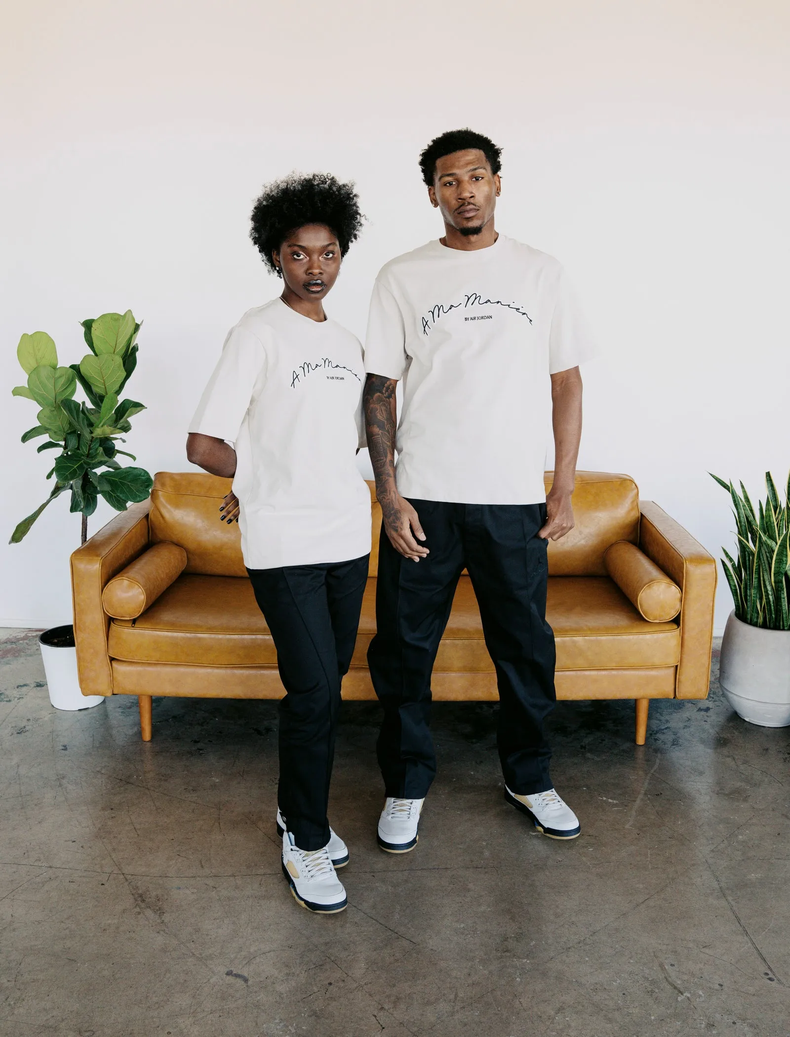 A MA MANIRE SHORT SLEEVE T-SHIRT