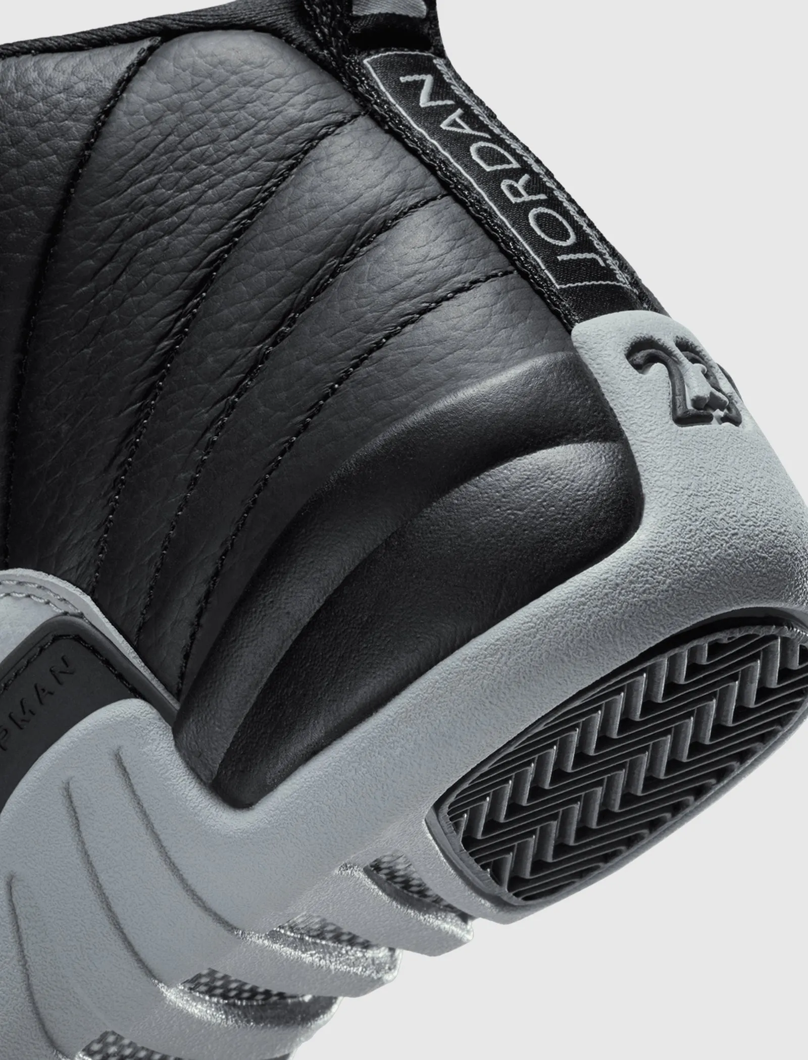 AIR JORDAN 12 RETRO BLACK/WOLF GREY GS
