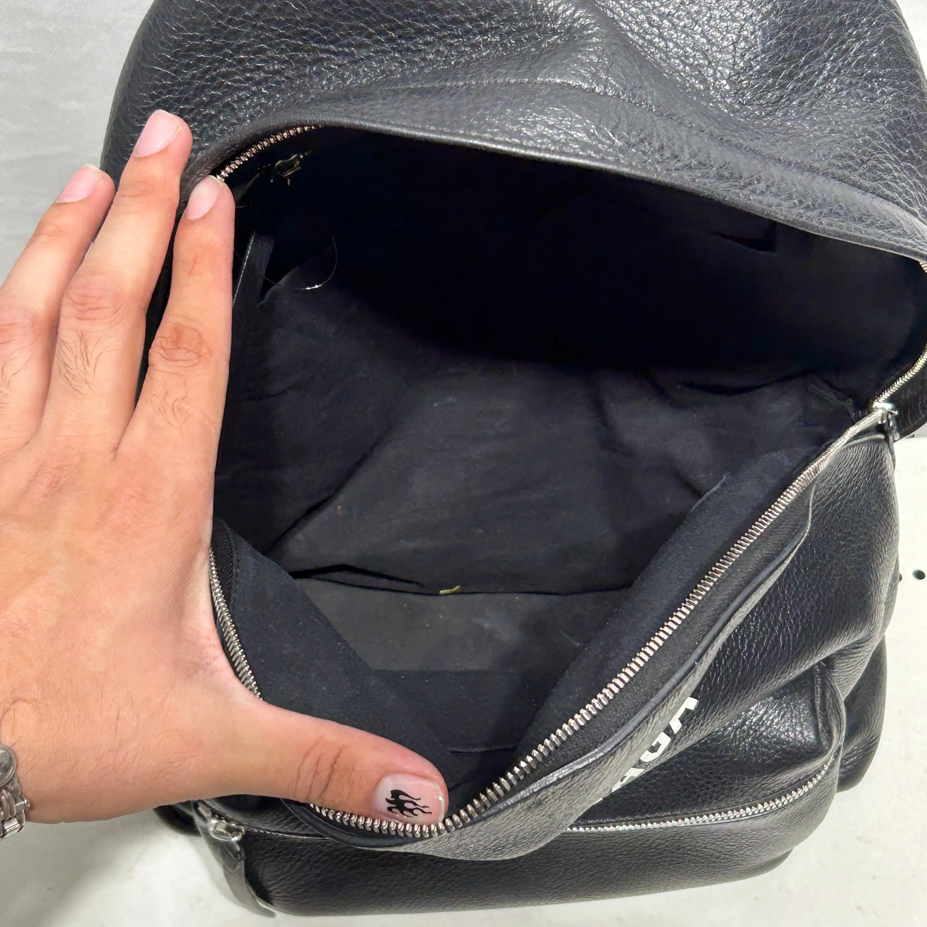 BALENCIAGA/Backpack/Leather/BLK/EVERYDAY BACKPACK LOGO FRONT