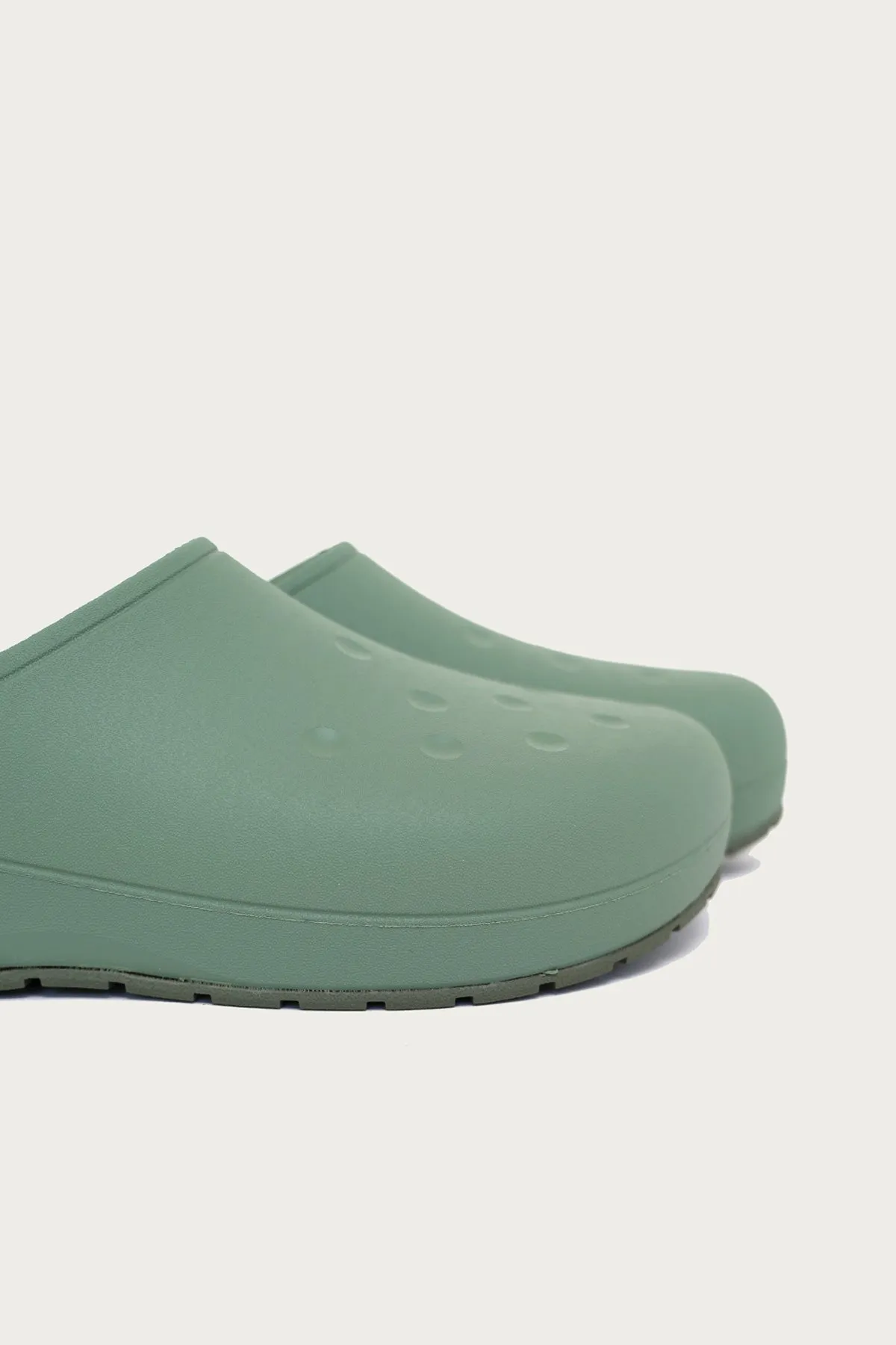 Classic Quiet Clog - Moss