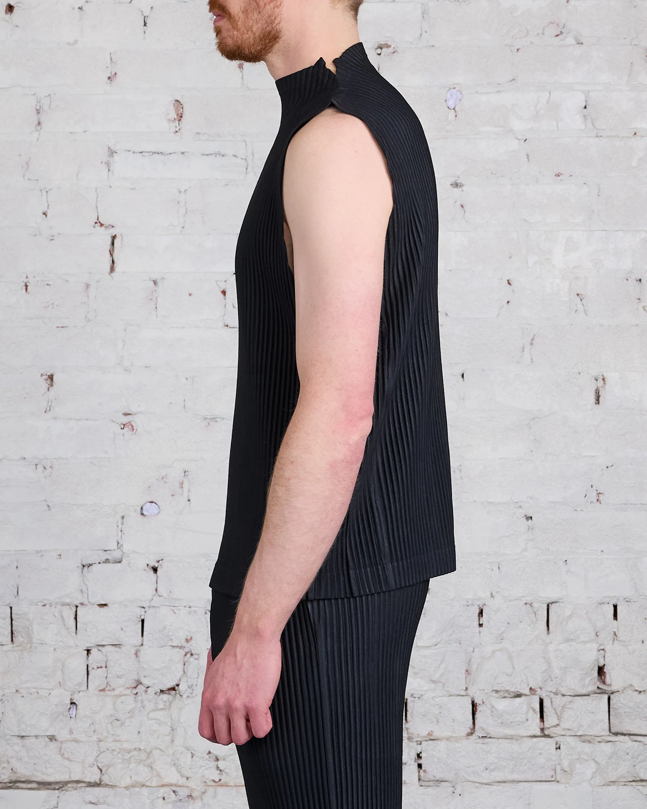 HOMME PLISS ISSEY MIYAKE Pleats May Vest Black