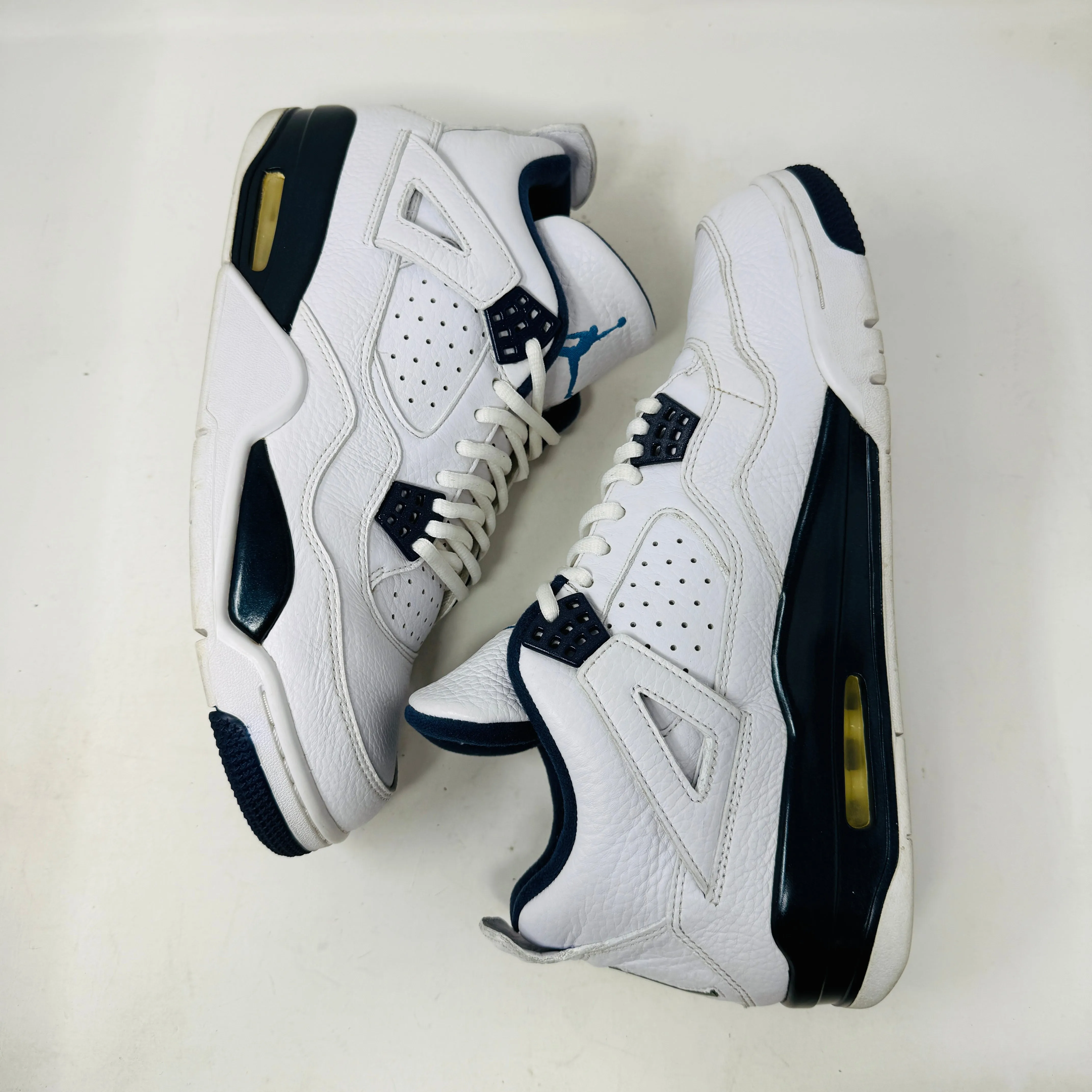 Jordan 4 Retro Columbia (2015)