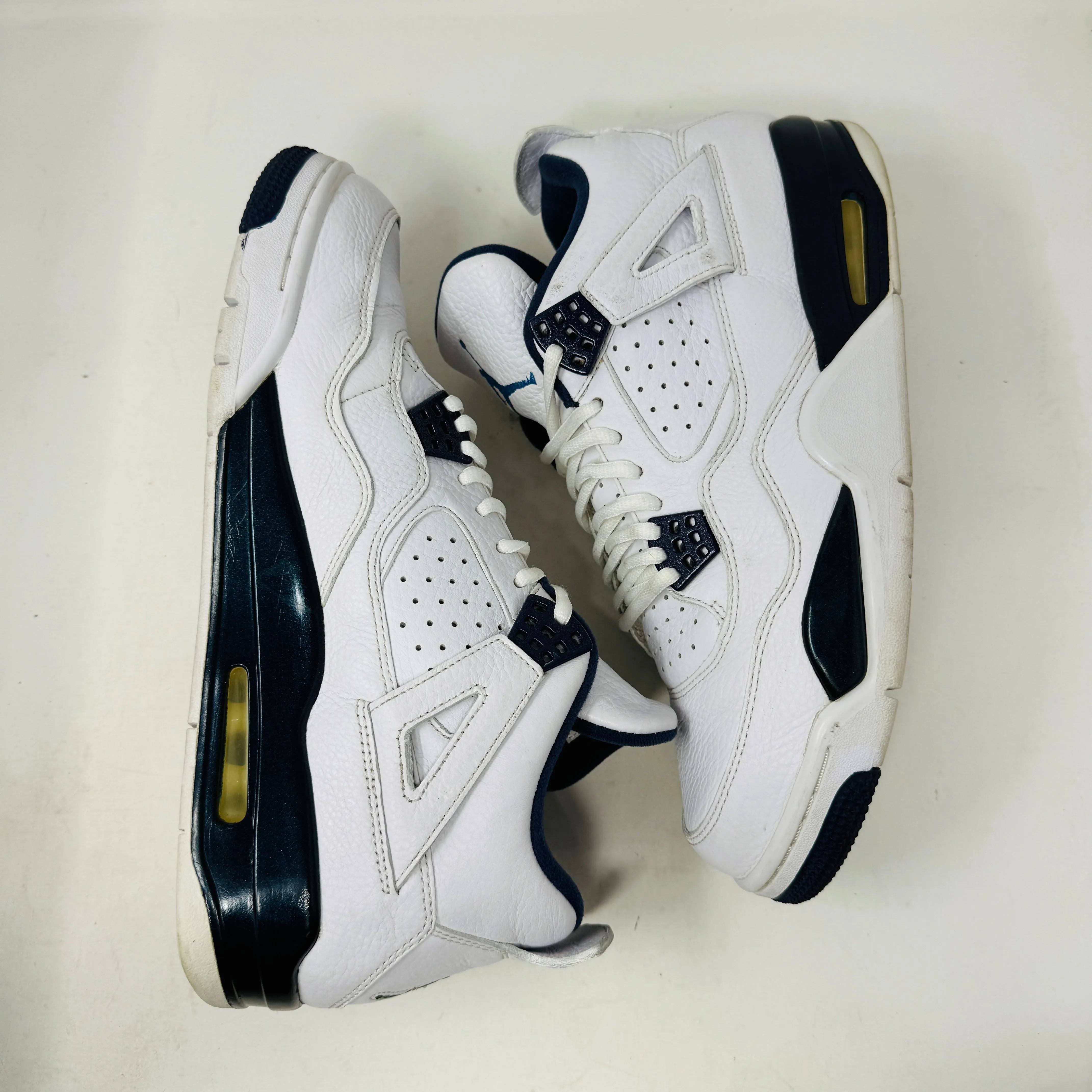 Jordan 4 Retro Columbia (2015)