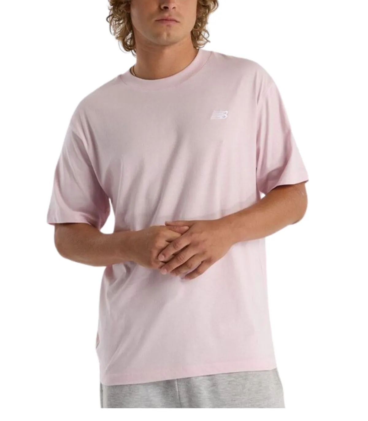 NEW BALANCE SPORT ESSENTIALS COTTON T-SHIRT | CAMISETA DE ALGODN AJUSTE RELAJADO
