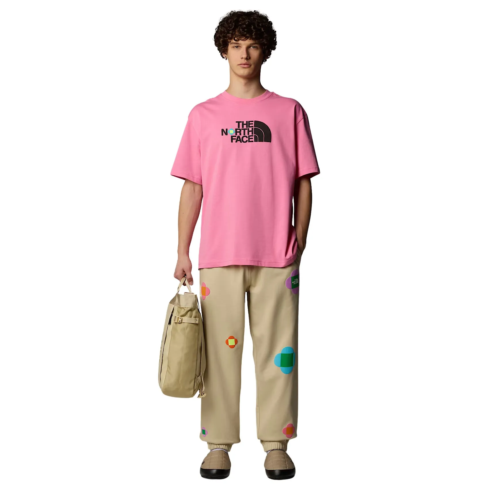 THE NORTH FACE TNF X YINKA ILORI S/S TEE GAMMA PINK | CAMISETA CASUAL EDICIN LIMITADA